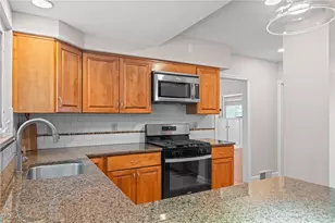 2616 Kerwick Rd, University Heights, OH 44118 - Photo 17