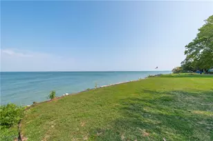 4502 Edgewater Dr, Sheffield Lake, OH 44054 - Photo 3