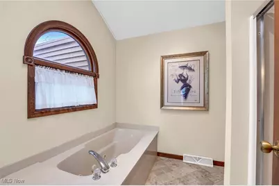 4502 Edgewater Drive, Sheffield Lake, OH 44054 - Photo 23