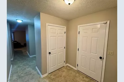 118 Carrington Court, Elyria, OH 44035 - Photo 7