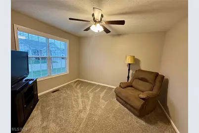 118 Carrington Court, Elyria, OH 44035 - Photo 9