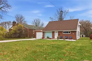 354 Ewing Rd, Youngstown, OH 44512 - Photo 3