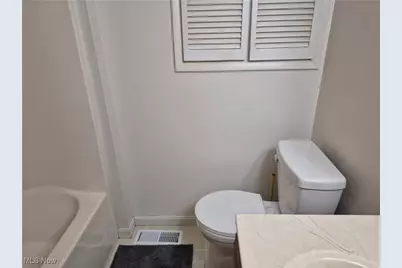 27604 Royalton Road, Columbia Station, OH 44028 - Photo 17