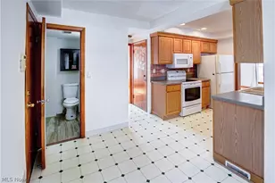 20825 Fairmount Blvd, Huber Heights, OH 44118 - Photo 15