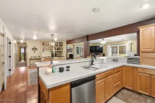 8575 E Craig Dr, Chagrin Falls, OH 44023 - Photo 23