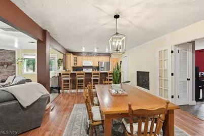 8575 E Craig Drive, Chagrin Falls, OH 44023 - Photo 11