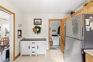 9961 Johnnycake Ridge Rd, Concord, OH 44077 - Photo 5
