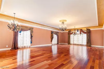 6205 Bertram Avenue NW, Canton, OH 44718 - Photo 7