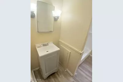 25 Zents Avenue, Youngstown, OH 44505 - Photo 9