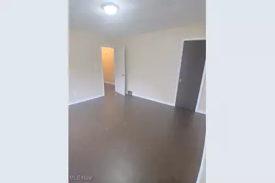 25 Zents Avenue, Youngstown, OH 44505 - Photo 13