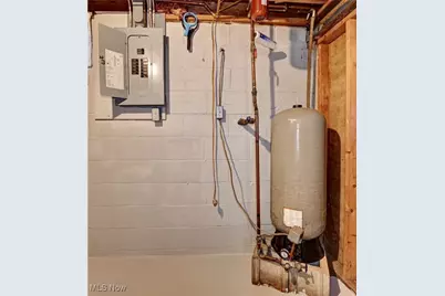 7501 Roy Andrews Road NW, New Philadelphia, OH 44663 - Photo 27