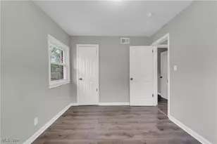1092 Peerless Ave, Akron, OH 44320 - Photo 19