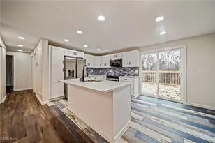 976 Kevin Dr, Kent, OH 44240 - Photo 9