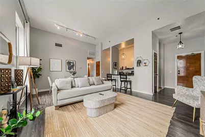 408 W Saint Clair Avenue #505, Loveland, OH 44113 - Photo 5