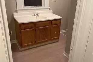 549 Garry Rd, Akron, OH 44305 - Photo 5