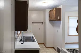 1813 Adelaide Blvd, Akron, OH 44305 - Photo 9