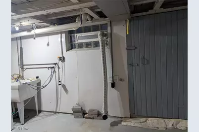 13130 Kinsman Road, Burton, OH 44021 - Photo 17