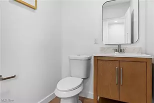 30704 Willowick Dr, Willowick, OH 44095 - Photo 33