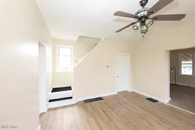 340 Indiana Avenue, Chester, WV 26034 - Photo 17
