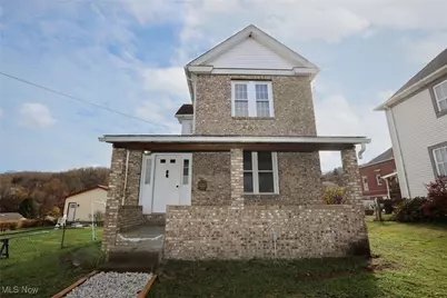 340 Indiana Avenue, Chester, WV 26034 - Photo 1