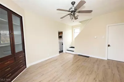 340 Indiana Avenue, Chester, WV 26034 - Photo 9