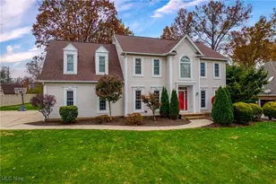 1763 Fairway Dr, Uniontown, OH 44685 - Photo 3