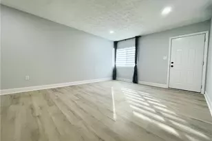 591 Hemlock Dr, Euclid, OH 44132 - Photo 7