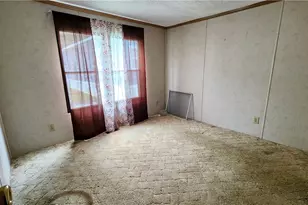 9735 Chillicothe Rd, Kirtland, OH 44094 - Photo 13