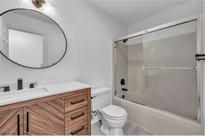 9825 Struthers Road, New Middletown, OH 44442 - Photo 17