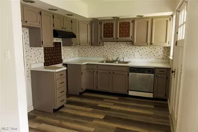 83 Beechwood Drive, Youngstown, OH 44512 - Photo 13