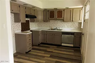 83 Beechwood Dr, Youngstown, OH 44512 - Photo 13