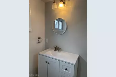 15630 Holmes Avenue #Down, Loveland, OH 44110 - Photo 11