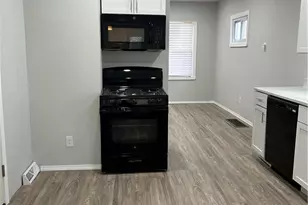 15630 Holmes Ave, Loveland, OH 44110 - Photo 9