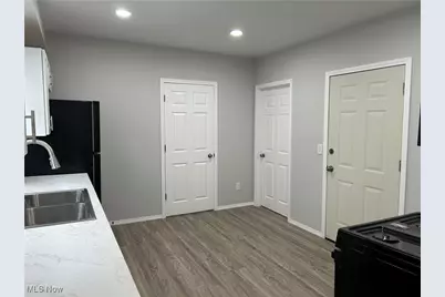 15630 Holmes Avenue #Down, Loveland, OH 44110 - Photo 7