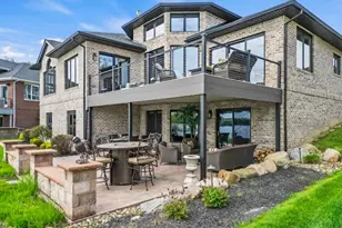 1004 Water's Edge Dr, Columbiana, OH 44408 - Photo 3