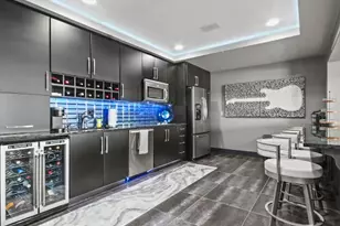 1004 Water's Edge Dr, Columbiana, OH 44408 - Photo 7