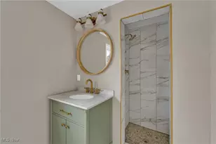 16716 Invermere Ave, Loveland, OH 44128 - Photo 23