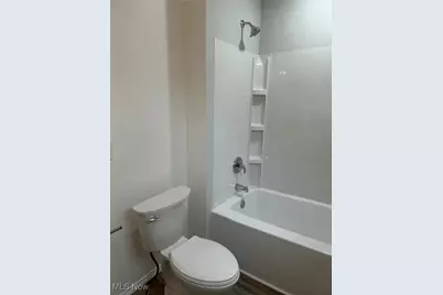 15630 Holmes Avenue #Up, Loveland, OH 44110 - Photo 17