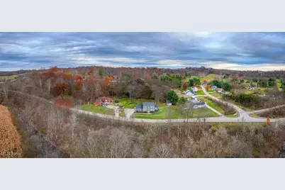 1310 Oxbow Road, Belpre, OH 45714 - Photo 7