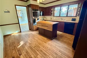 702 35th St NW, Canton, OH 44709 - Photo 9