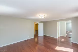 25111 S Woodland Rd, Beachwood, OH 44122 - Photo 29