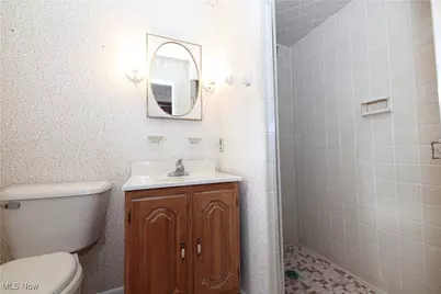 109 Sherry Court, Weirton, WV 26062 - Photo 25