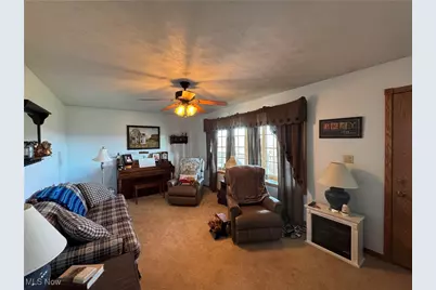 69142 Woods Road, Bridgeport, OH 43912 - Photo 15