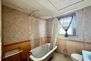 2426 Shirley Rd, Youngstown, OH 44502 - Photo 15