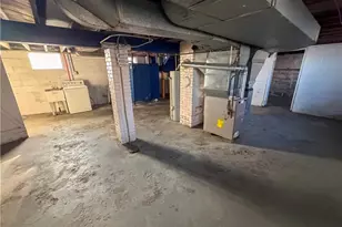 2426 Shirley Rd, Youngstown, OH 44502 - Photo 19