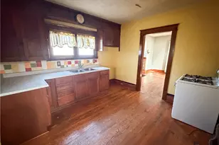 2426 Shirley Rd, Youngstown, OH 44502 - Photo 9