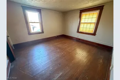 2426 Shirley Road, Youngstown, OH 44502 - Photo 17