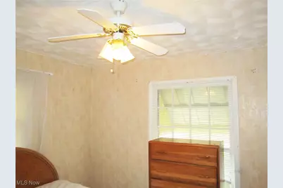 1081 Seward Avenue, Akron, OH 44320 - Photo 17