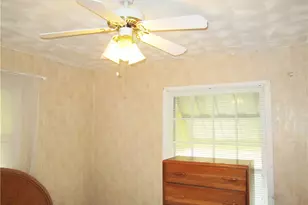 1081 Seward Ave, Akron, OH 44320 - Photo 17