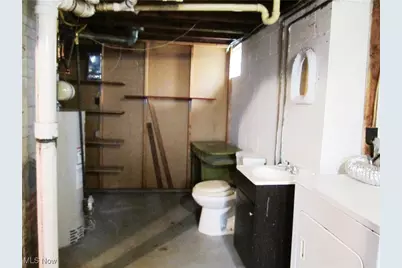 1081 Seward Avenue, Akron, OH 44320 - Photo 29